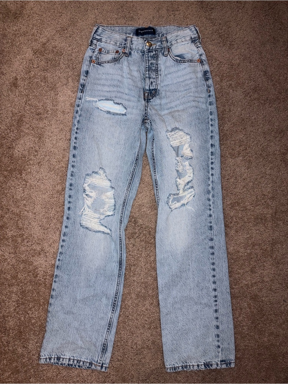 Aeropostale Light Wash Distressed Straight Leg Jeans